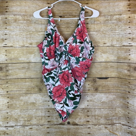 Kona Sol Other - 🦄 Floral Kona Sol Bathing Suit 🩱